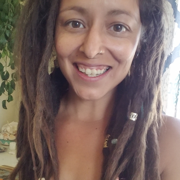 Meet your Posher, Virgie - Picture 2 of 2